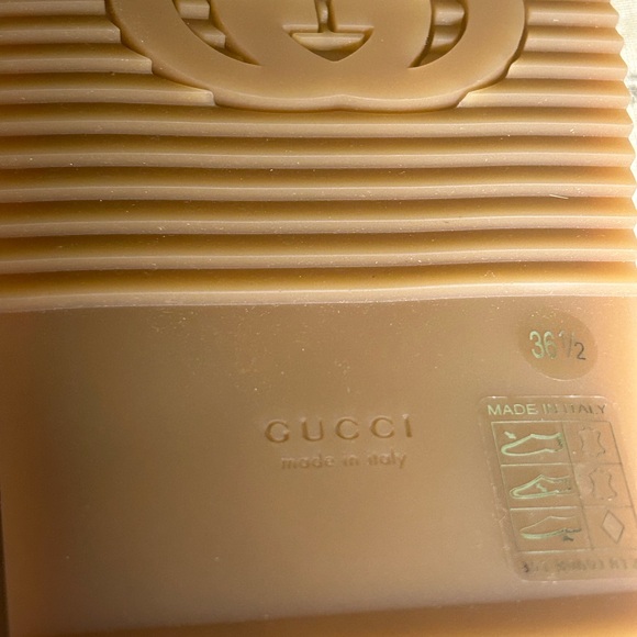 Gucci shearling sandals - Picture 6 of 10